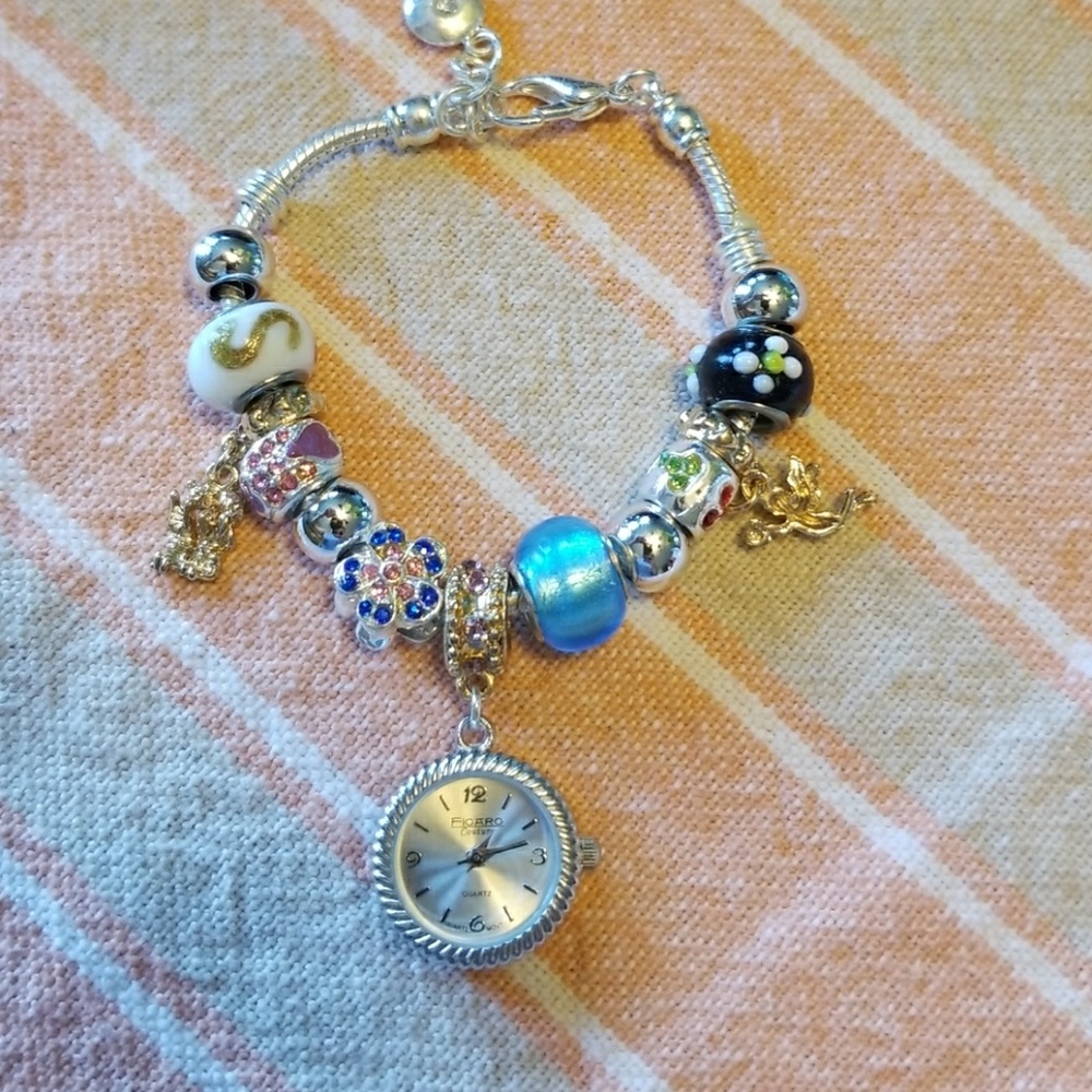Figaro Couture charm bracelet